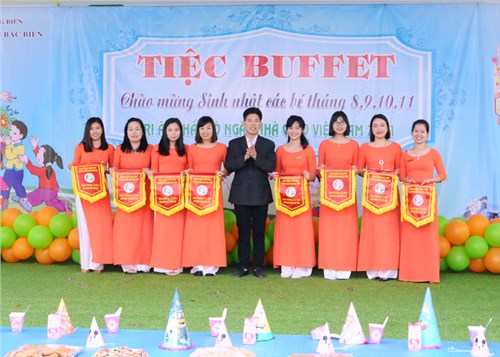 Trường mầm non Bắc Biên tổ chức tiệc buffe mừng sinh nhật các bé tháng 8,9,10,11 và tri ân thầy cô giáo ngày nhà giáo Việt Nam 20-11